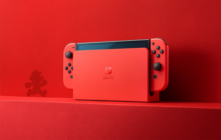 Nintendo Switch Red 3